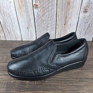 SAS Dream Wedge Loafers Black Leather Slip Ons Women's Sz 9.5 N (GUC)